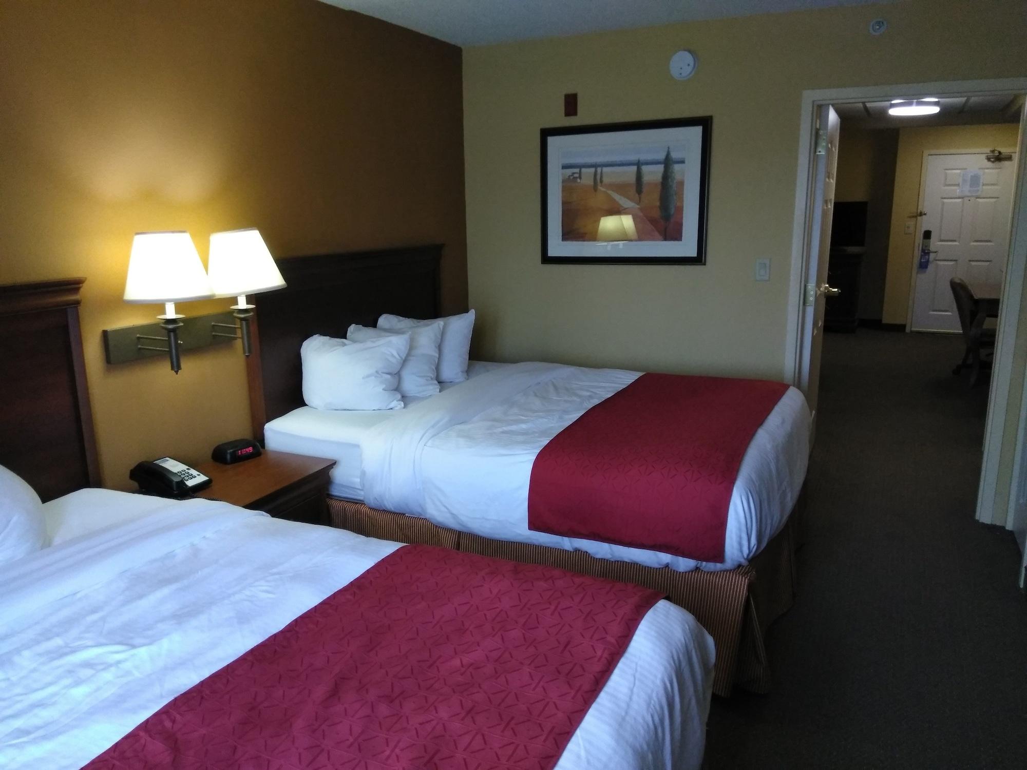 Hotel Baymont By Wyndham Clinton Exterior foto
