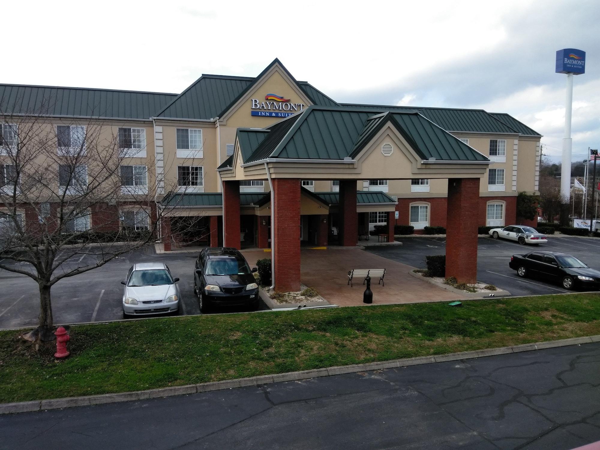 Hotel Baymont By Wyndham Clinton Exterior foto