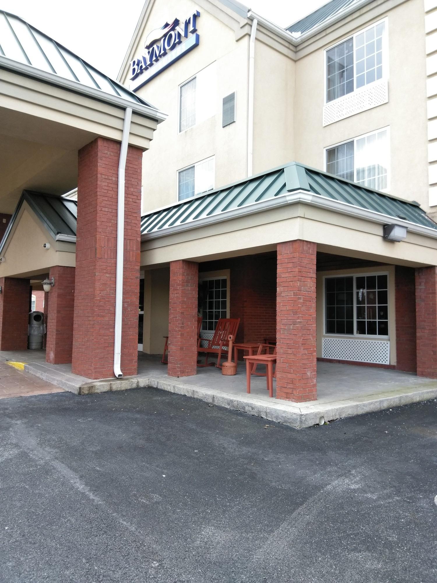 Hotel Baymont By Wyndham Clinton Exterior foto